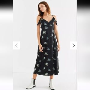 NWOT Urban Outfitters Spaghetti Strap Fully Lined Midi Dress Size M